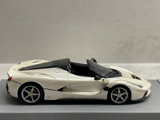 1/43 BBR Ferrari Laferrari Aperta Pearl White  in Arts & Collectibles in City of Toronto - Image 4