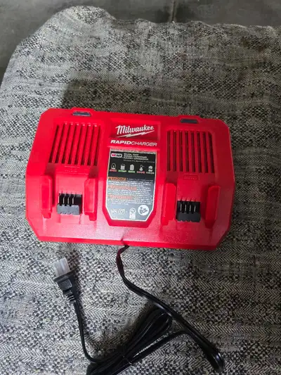 Milwaukee Dual Rapid Charger, View more