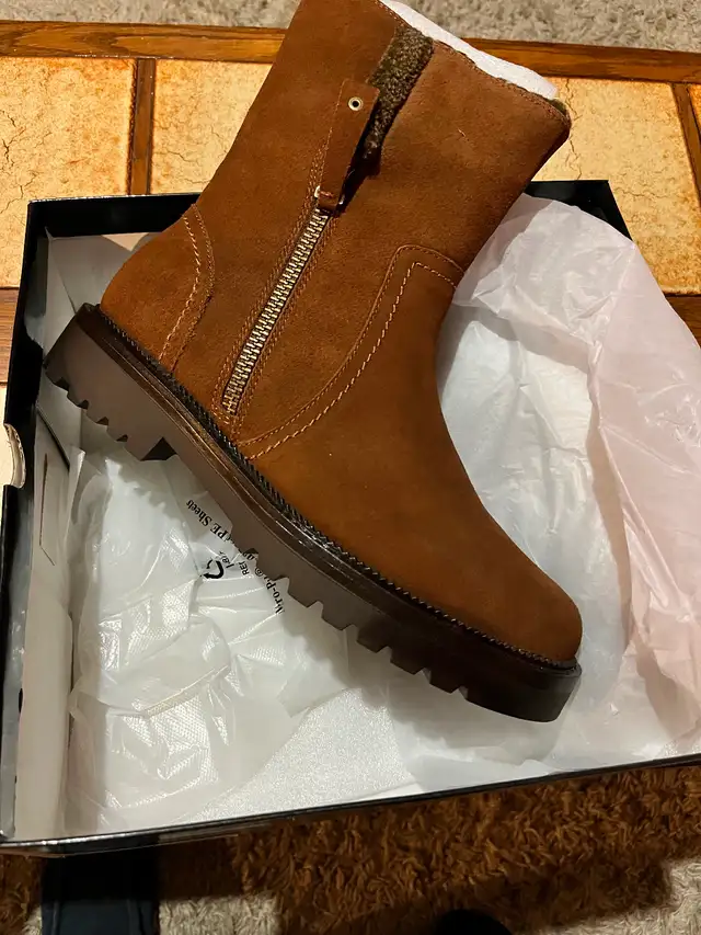 Women’s Blondo brand waterproof boots in Women's - Shoes in Kitchener / Waterloo - Image 3