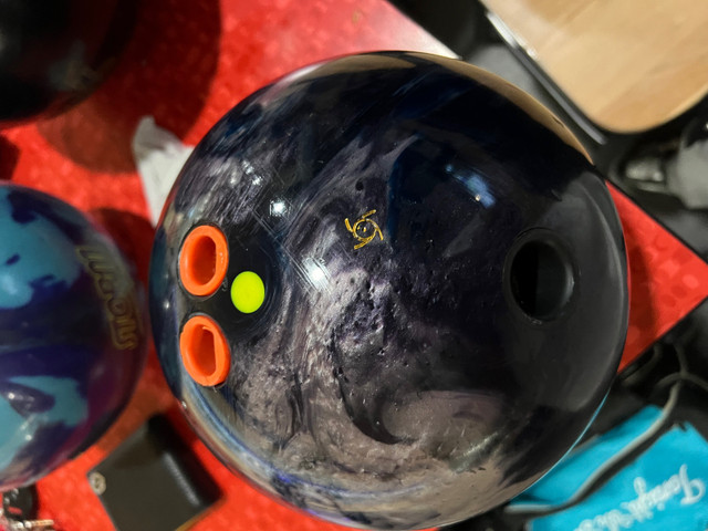 Storm Timeless Bowling Ball (13lbs) in Other in City of Toronto - Image 4