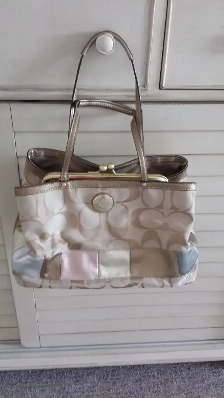 Coach purse63735875873027120