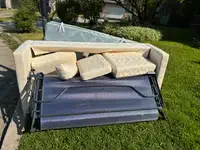 Free - pull out sofa