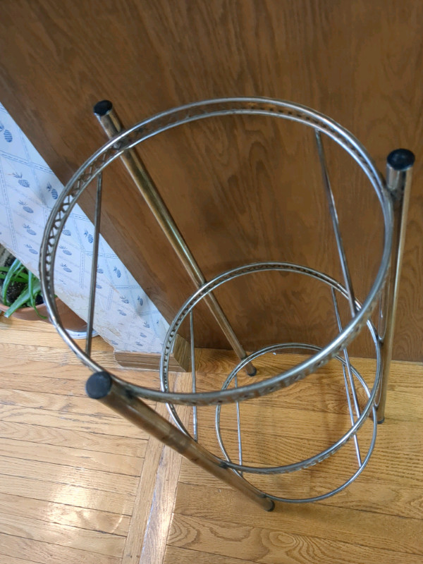 3 tier plant stand in Arts & Collectibles in Winnipeg - Image 2