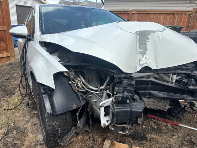 2015 Volkswagen Golf ***Accident in Cars & Trucks in Calgary - Image 2