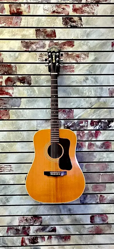 Guild D-40 1980, View more
