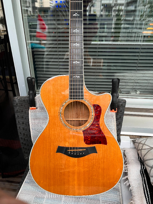 Taylor 612C - 1997 in Guitars in City of Toronto - Image 4