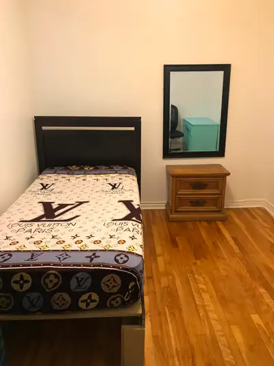 Belle Chambre Meublée T.Inclus avec WiFi