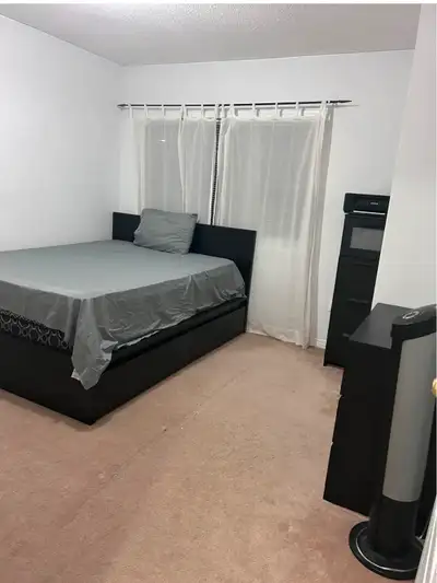 Furnished Private Room for Rent – Mavis & 401, Mississauga ️ Available: Immediate Rent: $875/month (...