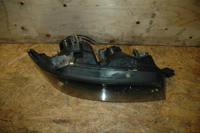 Jdm Nissan Skyline R33 Gtst Oem Right Side Headlight (1993-1998) in Auto Body Parts in Calgary - Image 2