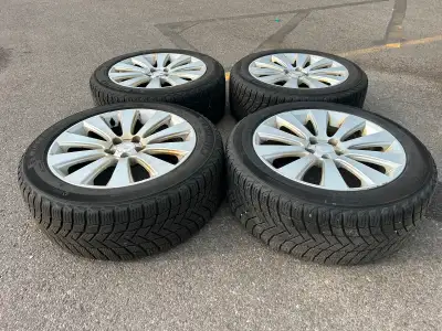 225/50 R17 Michelin X-IceSnow Tires. Subaru Legacy Rims . Bolt pattern 5x114.3mm. Good condition.