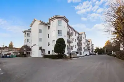 SPACIOIUS & COMFORTABLE 2 BED & 2 BATH APARTMENT - ABBOTSFORD