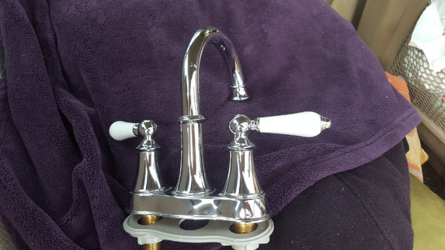 *NEW* bathroom CHROME faucet (reg $50+tx) in Plumbing, Sinks, Toilets & Showers in Hamilton - Image 2