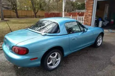 2001 Mazda Miata MX-5 | 92K KM | Hardtop + Soft Top | Collector Condition Rare opportunity to own a...