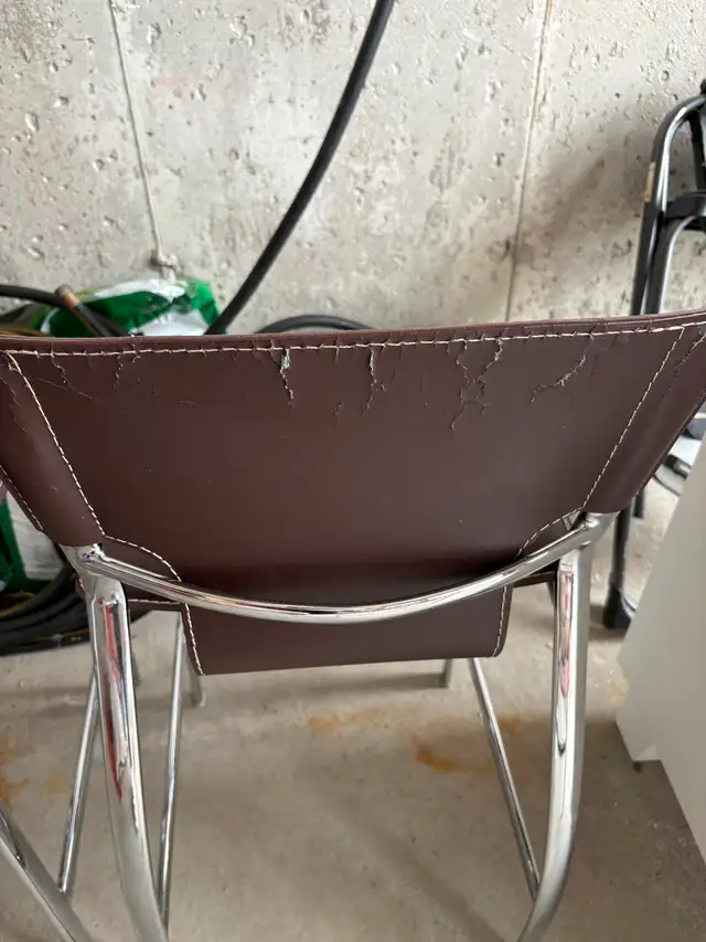 Brown Leather Bar Stools – $25 Each (6 Available, Project) in Chairs & Recliners in Oshawa / Durham Region - Image 5