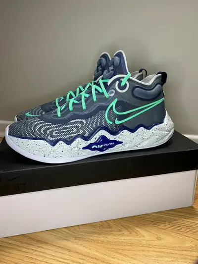 Air Zoom GT Run Armory - sz 11, View more