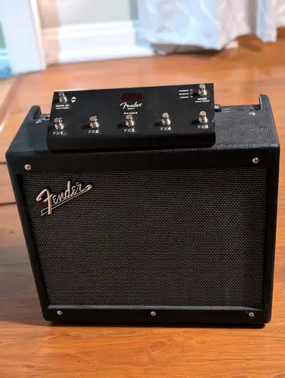 Fender Mustang GTX 50 amp with GTX 7 Pedal and amp cover, View more