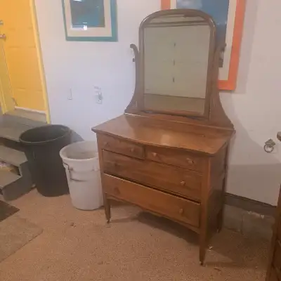 Antique dresser withmirror 