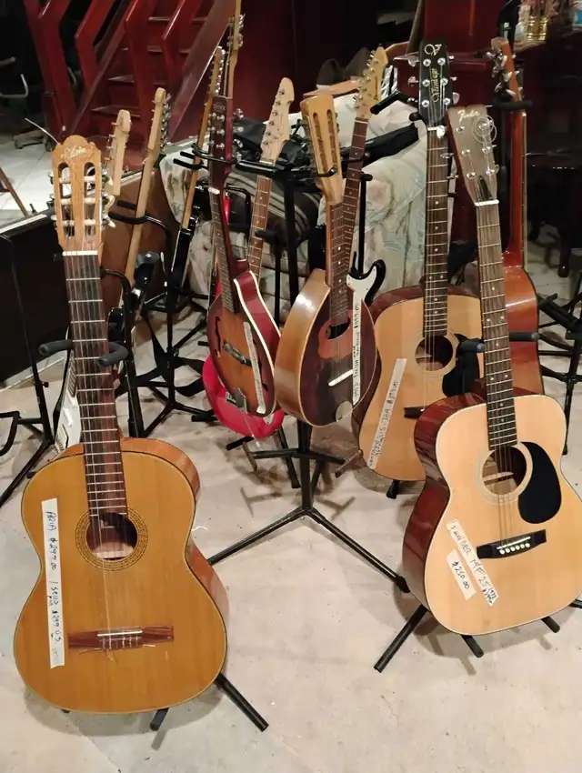 vintage musical instruments in Other in Markham / York Region - Image 6
