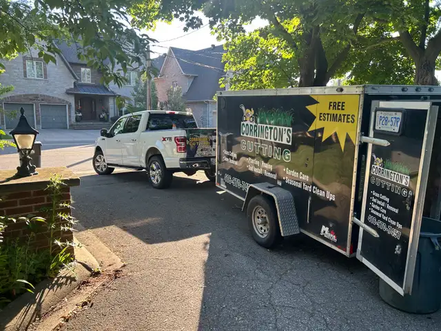 Landscape/Snow removal in Lawn, Tree Maintenance & Eavestrough in Mississauga / Peel Region - Image 10