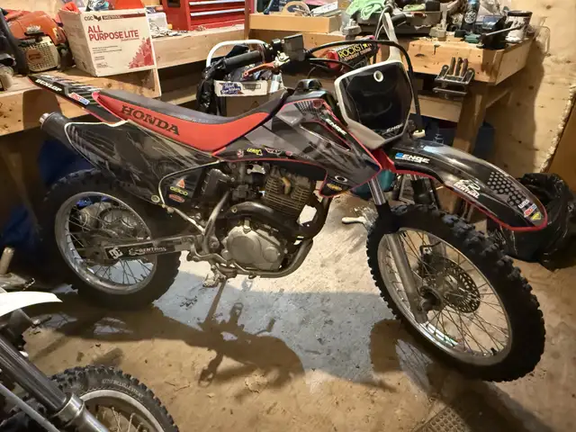 2006 Honda CRF 230F in Dirt Bikes & Motocross in Muskoka - Image 4