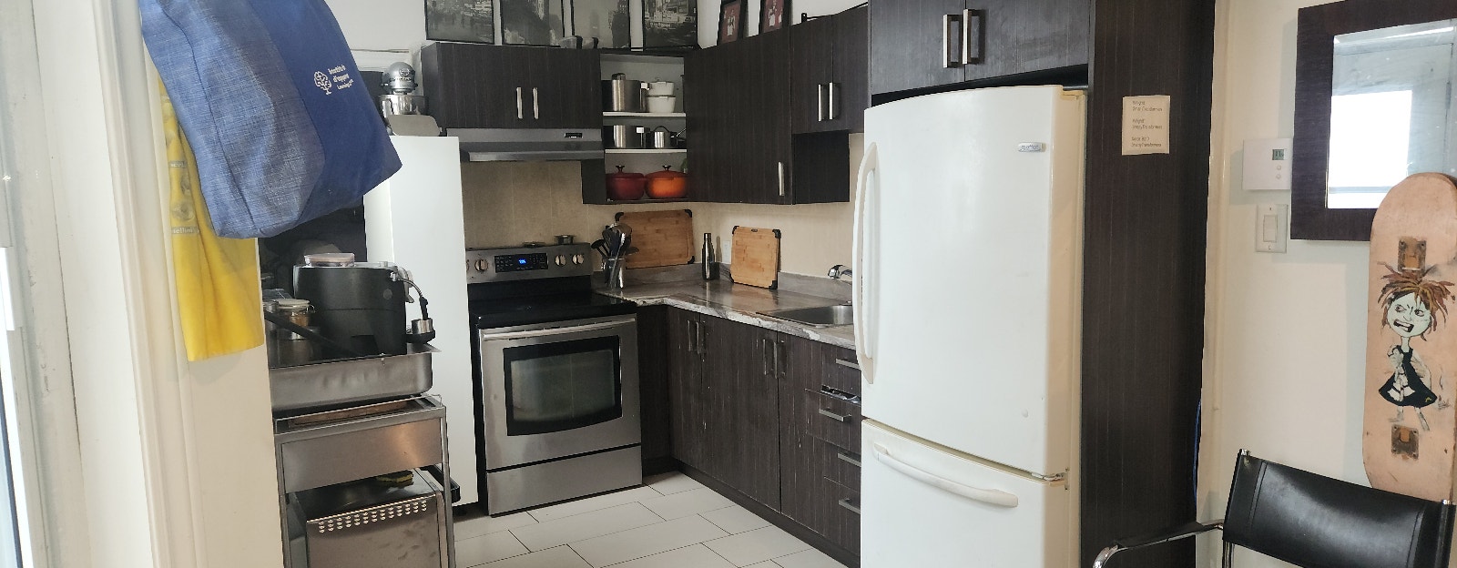 Beautiful Sunny apartment to share. AC and Utilities included — photo 3