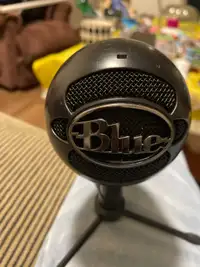 Blue snowball ice microphone 