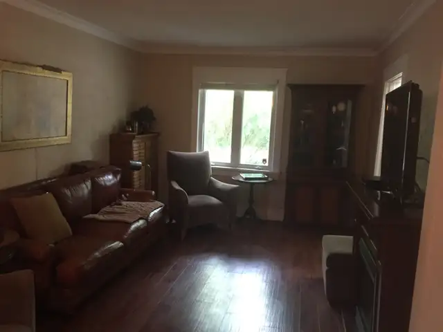 Uptown Waterloo Gem.... location, location, location! in Long Term Rentals in Kitchener / Waterloo - Image 10