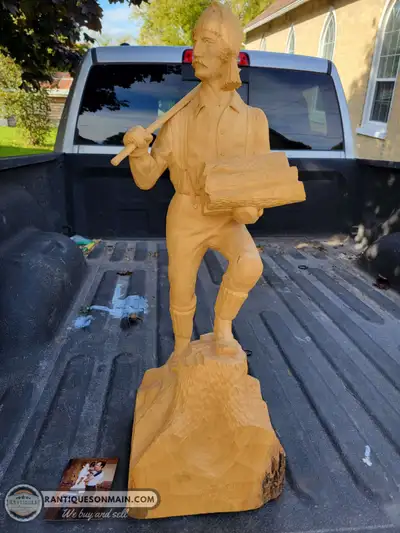 Absolutely stunning wood carving by renowned Quebecois carver Robert Roy in excellent original condi...