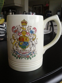 Wedgwood Etruria 1921 Dominion of Canada Coat of Arms Tankard