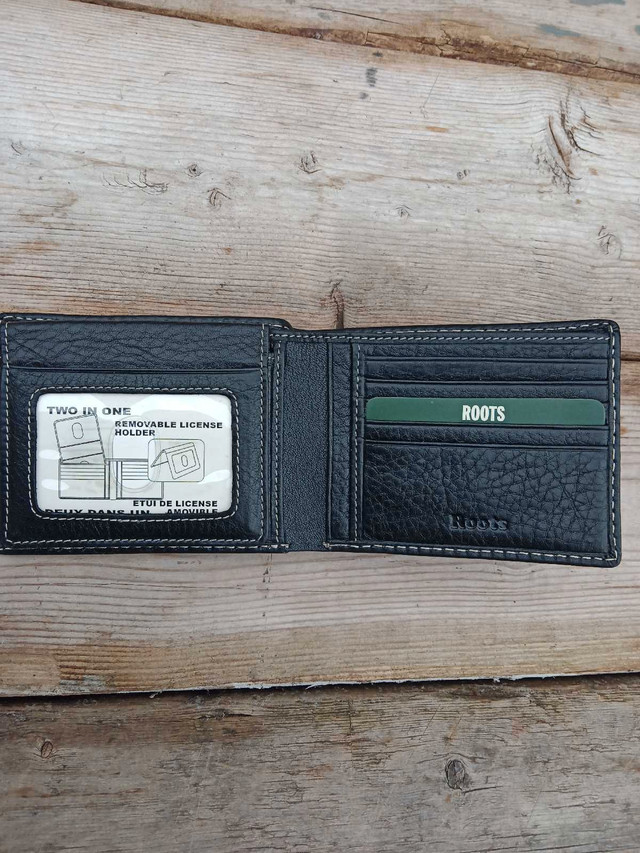 Men's Genuine Leather Roots Wallet, Card Storage, Well Made in Men's in Oshawa / Durham Region - Image 2