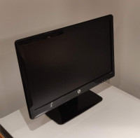 HP 2011x 20-inch LED Backlit LCD Monitor FOR SALE!
