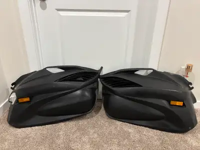 Selling right and left side panels for 06-10 apex also will fit 08+ vectors Good shape Both still ha...