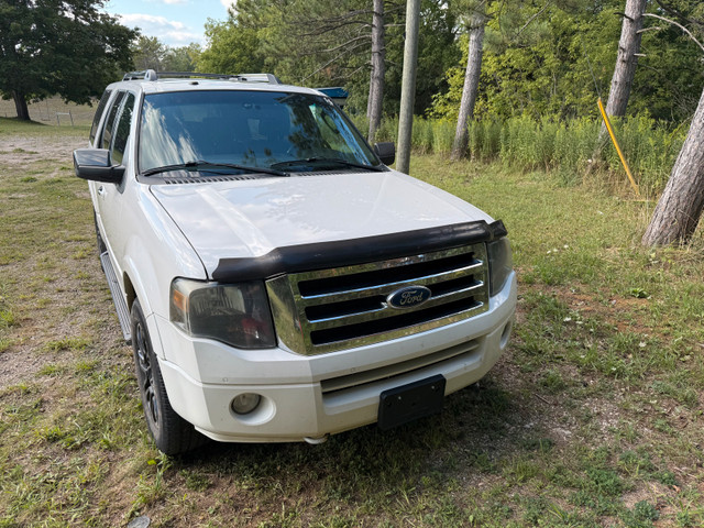 2012 Ford Expedition Limited - Nearly New 5.4L V8 Ford Engin in Cars & Trucks in Oakville / Halton Region