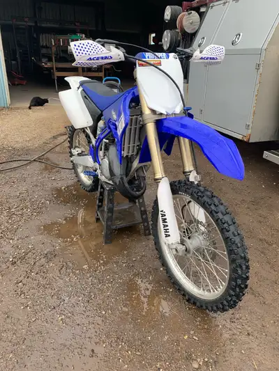 Hey I’m selling my 2013 yz125 as I don’t use it enough •R-304 pro circuit shorty silencer •zeta alum...