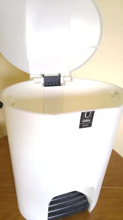 Umbra Step Waste Can with Lid, View more
