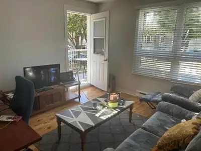 Chambre privée disponible dans un appartement 650 $/mois – tout inclus : chauffage, électricité et I...