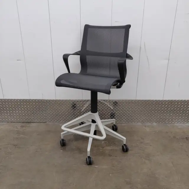Herman Miller Setu Chair High Stool Work Seating All Mesh K8439 in Chairs & Recliners in City of Toronto - Image 11