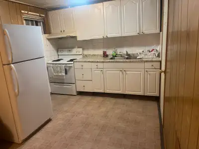 Basement for rent. Private, clean and quiet. 2 minutes from grocery shopping, mall and TTC! 5-10 min...