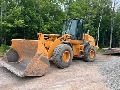 2009 Case 721 E loader. 12,100 hours, snow tires, quick attach, works well