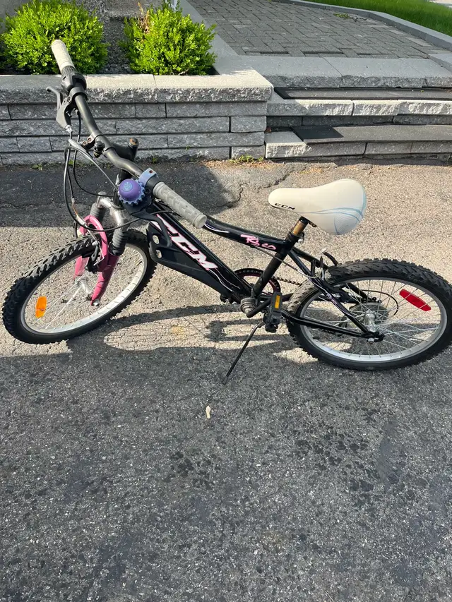 kids bike for sale in Kids in Laval / North Shore - Image 2