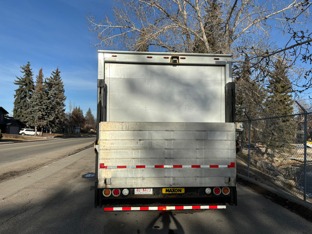 2015 Isuzu NPR HD Cube Diesel with power Liftgate in Cars & Trucks in Calgary - Image 4
