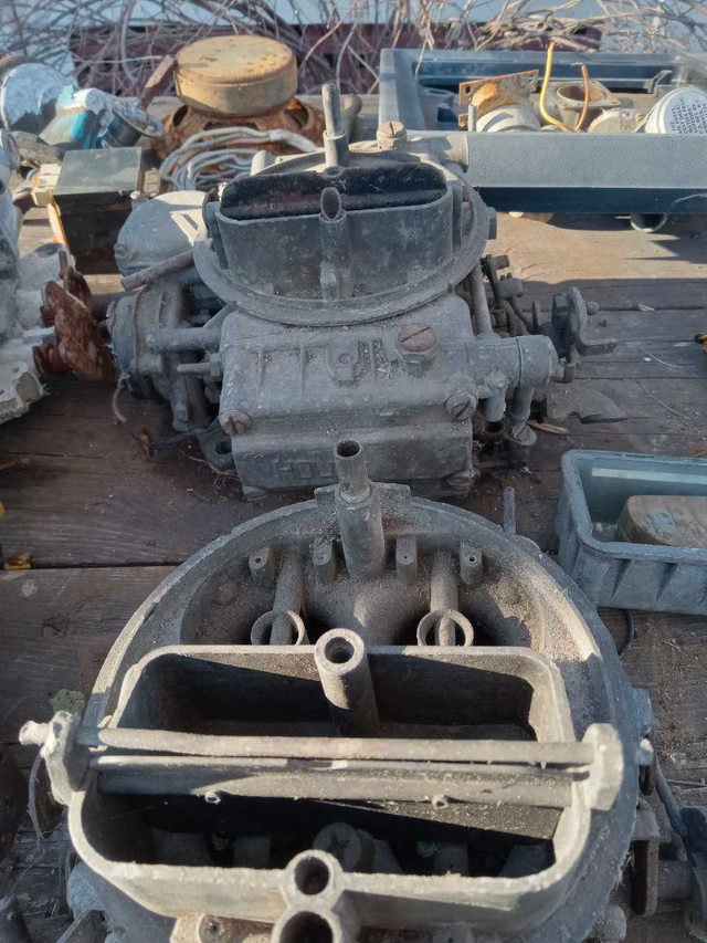 FORD CARBS HOLLY . BEST OFFER  in Engine & Engine Parts in Renfrew - Image 2