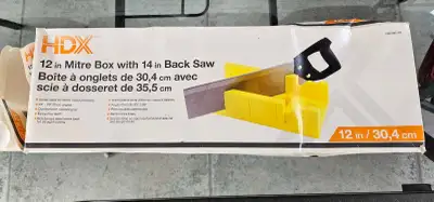 HDX 12 inch mistress box with 14" back saw Lile new - used once Pick up in south Oshawa only