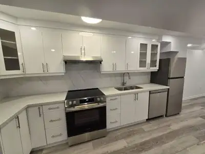Clean & Furnished 1 Bedroom Apartment - Fully furnished - Full Kitchen with Dishwasher - In-Unit Lau...