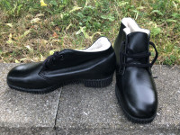 New Men’s Black leather winter boot size men 7 40 women 39-40