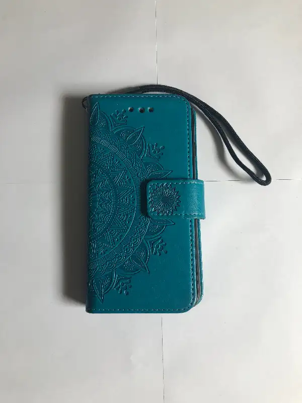 IPhone 8 case in Cell Phone Accessories in Stratford - Image 2