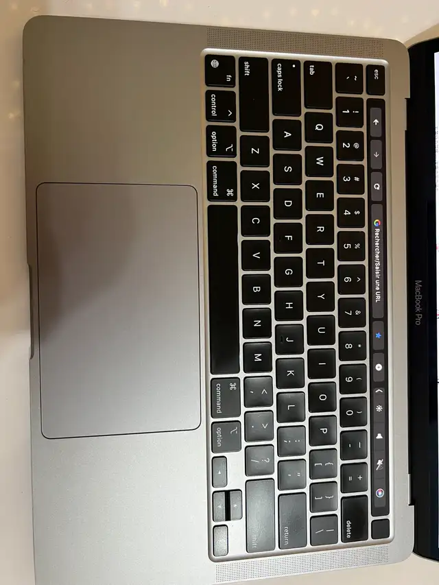 MacBook Pro 13 pouces M2 2022 8 Go in Laptops in City of Montréal - Image 8
