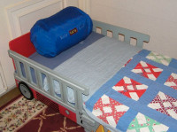 Courte-pointe et sac couchage pour lit bébé ou lit transition