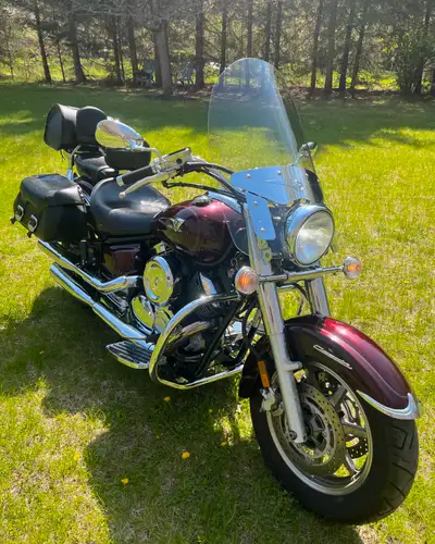 2007 Yamaha V Star 1100 Silverado Classic $3350. Only 25,930 kms. Silverado Package includes Silvera...