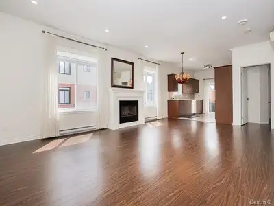 2 bedroom condo for rent / Condo de 2 chambres à louer